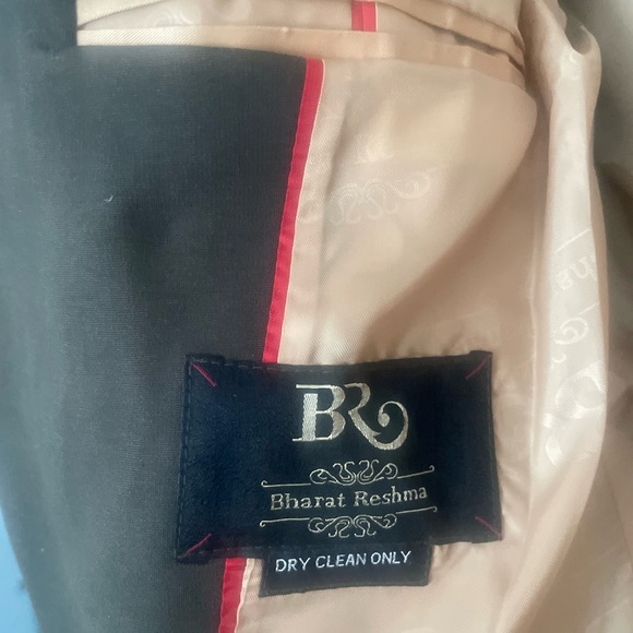 Green Custom made Designer from India Jacket with Geometric Pattern - Picture 6 of 11